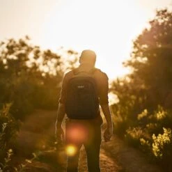 Koelrugtas - 23L - Wandelrugzak - Dagrugzak - Outdoor Rugzak - Dames & Heren - Zwart 14 Koelrugtas - 23L - Wandelrugzak - Dagrugzak - Outdoor Rugzak - Dames & Heren - Zwart -Kampeeruitrusting 1200x1200 1803