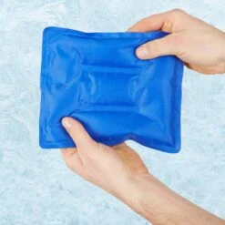 Relaxdays Hot Cold Pack Knie - Knie Brace - Kniebandage - Warmte Kompres - Bij Blessures -Kampeeruitrusting 1200x1200 1845