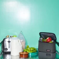 Eastpak Oval Lunch Koeltas Black -Kampeeruitrusting 1200x1200 1930