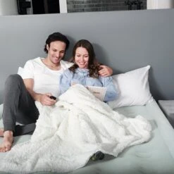 Bestway - Luchtbed AlwayzAire Queen -Kampeeruitrusting 1200x1200 314