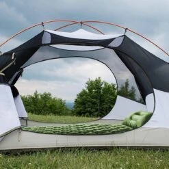 TRVLMORE Slaapmat - Zelfopblazend - 1 Persoons - Ingebouwde Pomp En Kussen - Groen -Kampeeruitrusting 1200x1200 423