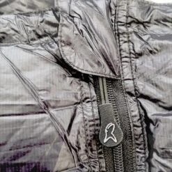 LOWLAND OUTDOOR® Ultra Compact Blanket - Donzen Slaapzak - Gewicht 495g - 210x80 Cm - Comfort Temperatuur +8°C -Kampeeruitrusting 1200x1200 568