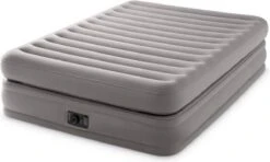 Intex Queen Prime-Comfort Zelfopblazend 2-persoons Luchtbed (203x152x51cm) -Kampeeruitrusting 1200x720 2