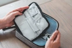 Smart Cool'R Diabetes Tas - Diabetes Etui - Insuline Koeltas - Insuline Etui - Diabetes Tasje - Medische Koeltas Voor Insulinespuit Met 2 Ice Packs Voor Optimale Temperatuur 9 Smart Cool'R Diabetes Tas - Diabetes Etui - Insuline Koeltas - Insuline Etui - Diabetes Tasje - Medische Koeltas Voor Insulinespuit Met 2 Ice Packs Voor Optimale Temperatuur -Kampeeruitrusting 1200x800 229