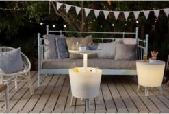 Keter Coolbar Partytafel – Lichtgevend - 49,5x49,5x57cm - Wit 17 Keter Coolbar Partytafel – Lichtgevend - 49,5x49,5x57cm - Wit -Kampeeruitrusting 1200x806 9