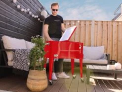 AXI Retro Cooler Rood - Koeler Met Wielen - 76L Inhoud - Koelbox Met Aftapkraan -Kampeeruitrusting 1200x900 54