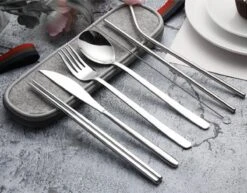 House Of Husk Reisbestek - Reis Bestekset - Chopsticks - Metalen Rietjes Met Borstel - Lepel - Vaatwasserbestendig - RVS - 7 Delig - Zilver -Kampeeruitrusting 1200x940 5