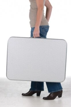 Merkloos Campingtafel - Opklapbaar - 75 X 55 X 70 Cm - Compact - Met Handvat -Kampeeruitrusting 798x1200